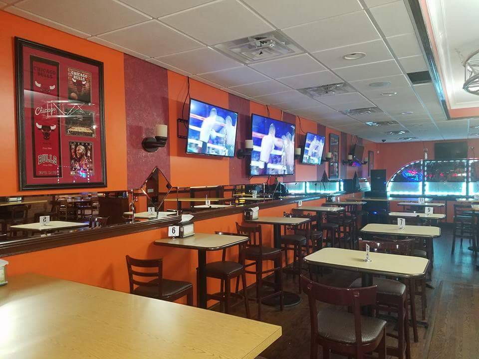 Luna Llena Sport Grill | restaurant | 5247 W Belmont Ave, Chicago, IL 60641, USA | 7086697496 OR +1 708-669-7496