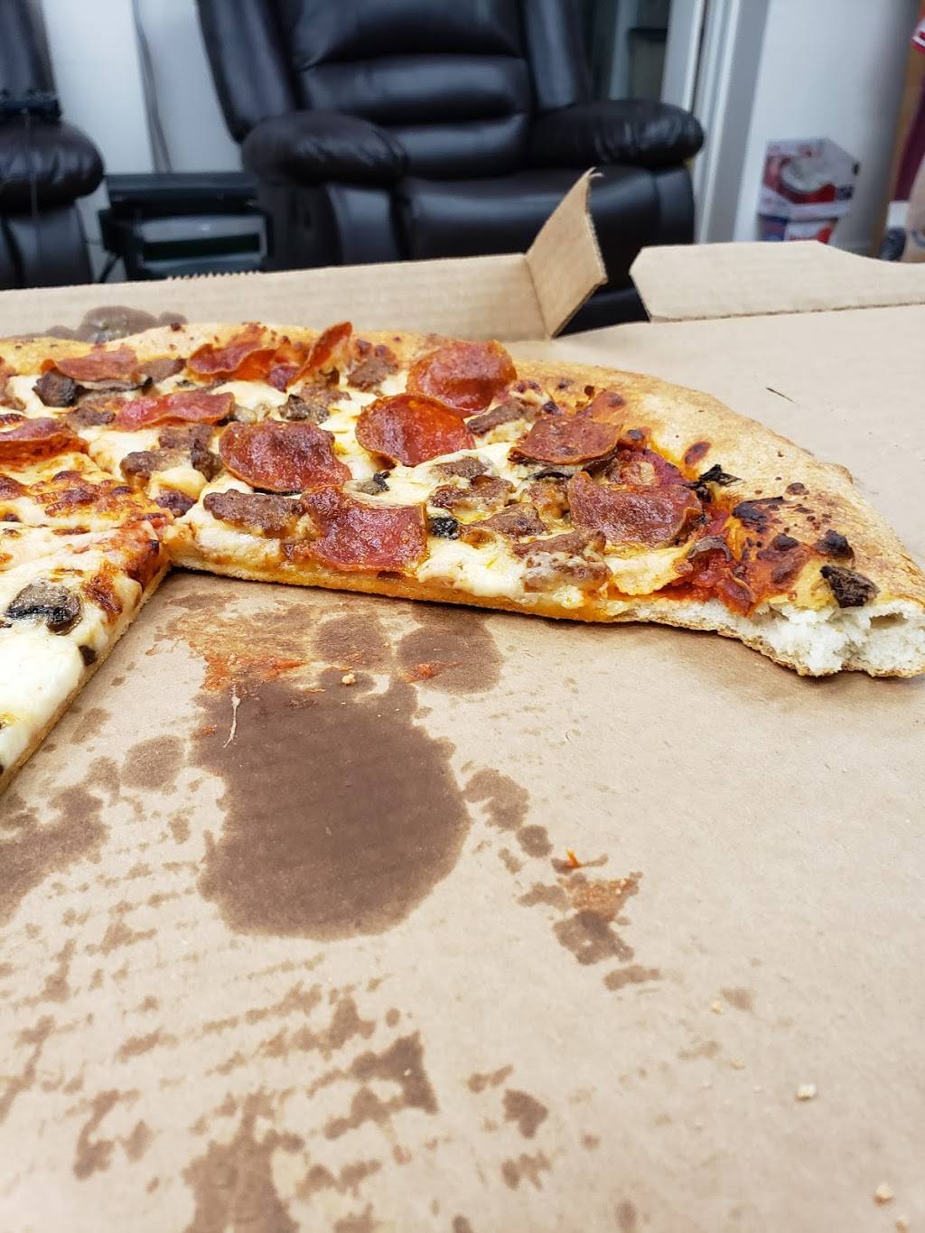 Pizza Hut | restaurant | 603 Center Pkwy, Yorkville, IL 60560, USA | 6305537061 OR +1 630-553-7061