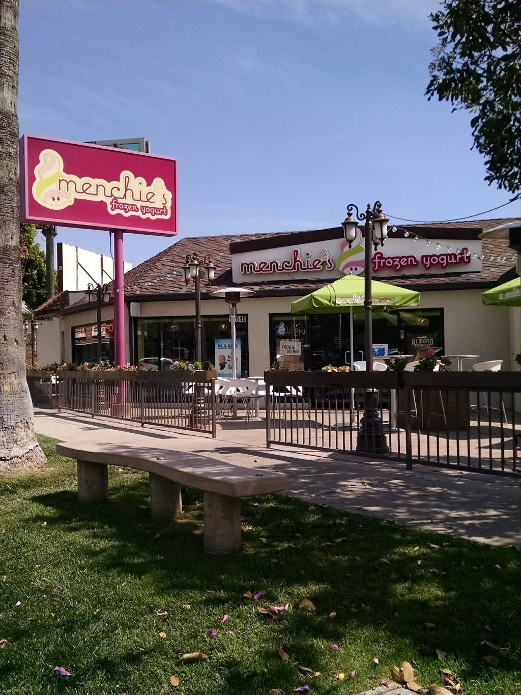 Menchies Frozen Yogurt | bakery | 17840 Chatsworth St, Granada Hills, CA 91344, USA | 8183687700 OR +1 818-368-7700