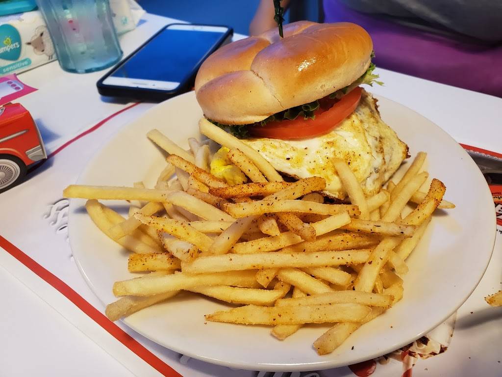 Steak n Shake | restaurant | 300 Riverwind E Dr, Pearl, MS 39208, USA | 7692357122 OR +1 769-235-7122