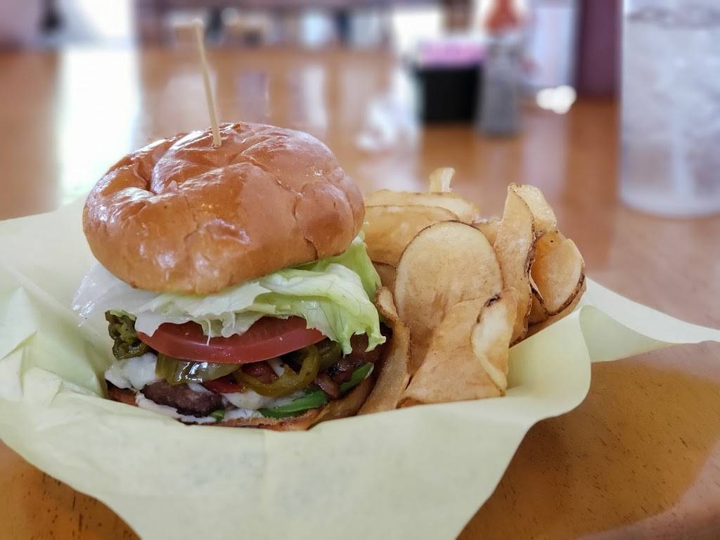 Falcons Nest | restaurant | 3216 Mt Pinos Way, Frazier Park, CA 93225, USA | 6612454400 OR +1 661-245-4400