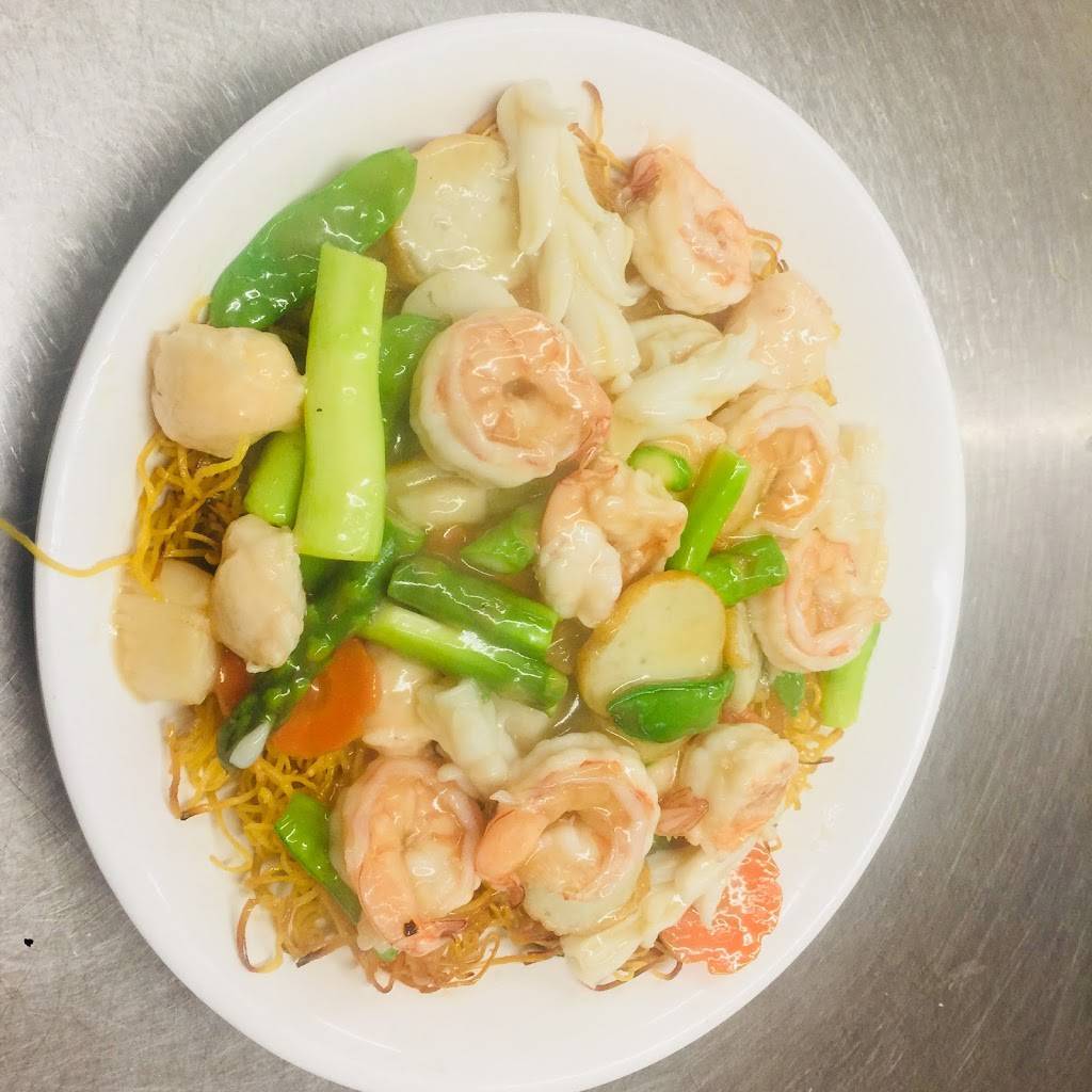 Golden City Chinese Restaurant | restaurant | 118 Bethlehem Pike, Colmar, PA 18915, USA | 2158220299 OR +1 215-822-0299