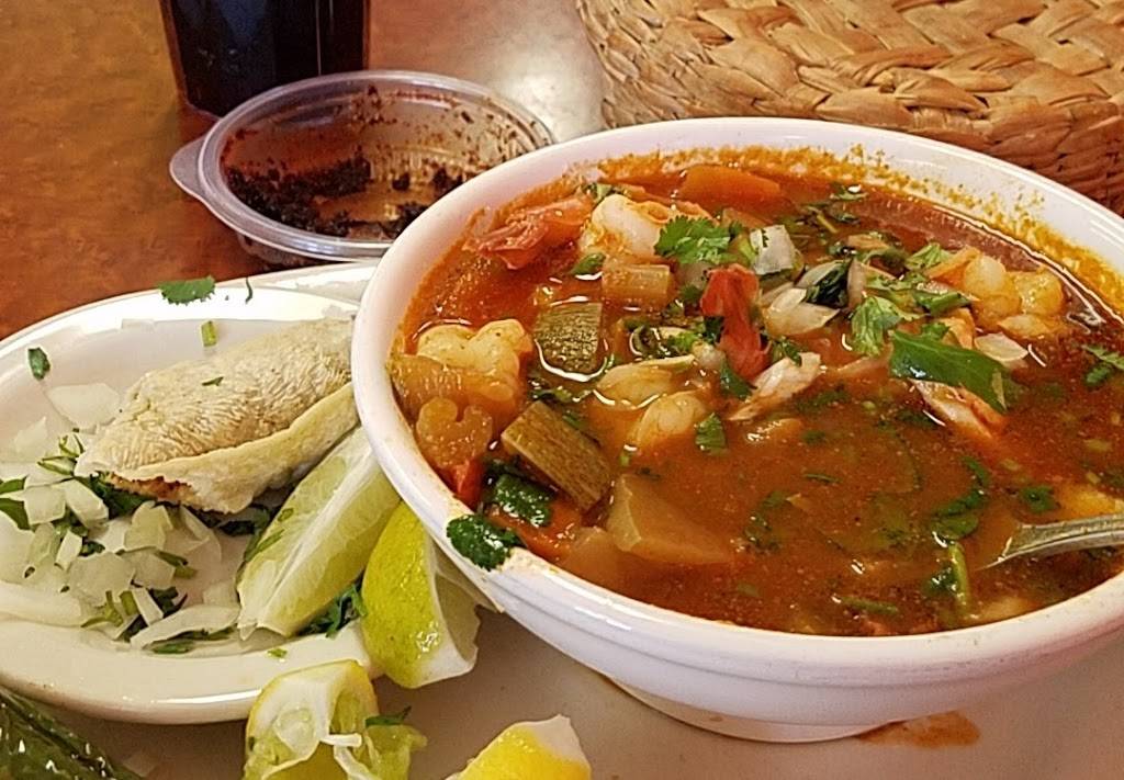 Paulitas Restaurant | restaurant | 636 N Broadway, Escondido, CA 92025, USA | 7607376177 OR +1 760-737-6177