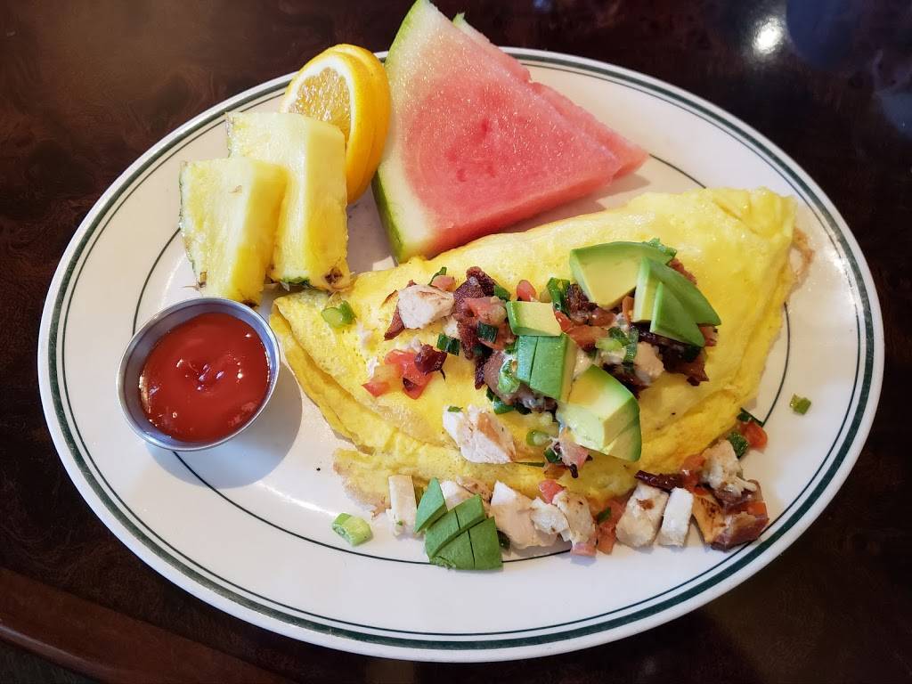 Daily Grill | restaurant | 5410 W Century Blvd, Los Angeles, CA 90045, USA | 3106650149 OR +1 310-665-0149