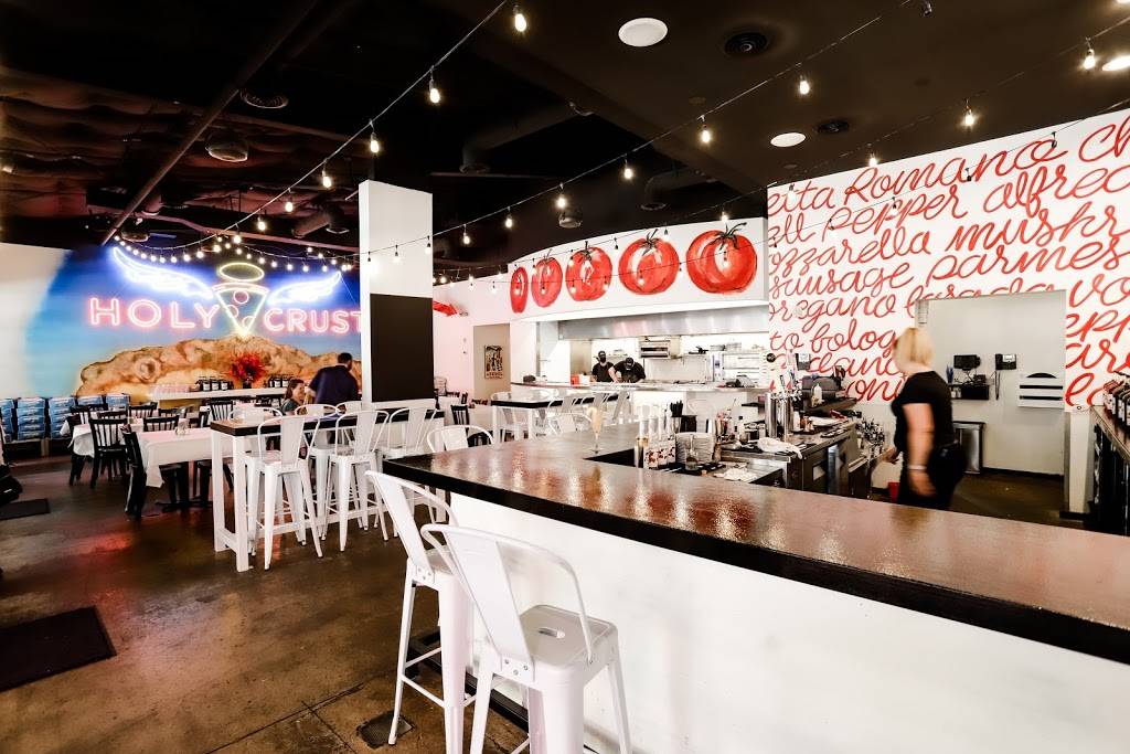 Holy Crust | restaurant | 3011 Gulden Ln Suite 112, Dallas, TX 75212, USA | 4693290707 OR +1 469-329-0707