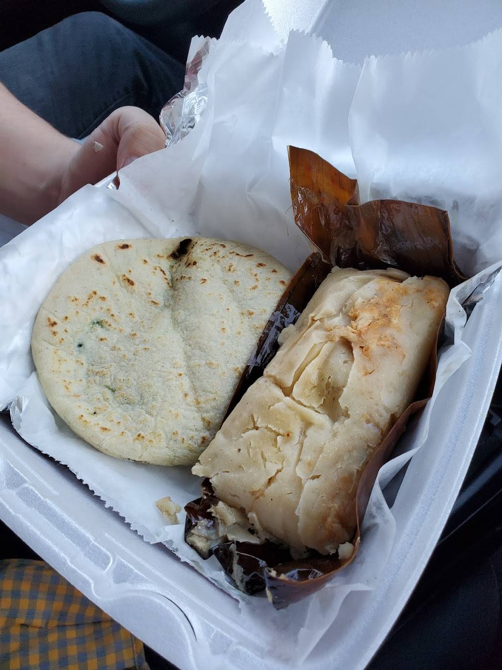 Antojitos salvadoreños | restaurant | 10302 N Lamar Blvd, Austin, TX 78753, USA | 7377172874 OR +1 737-717-2874