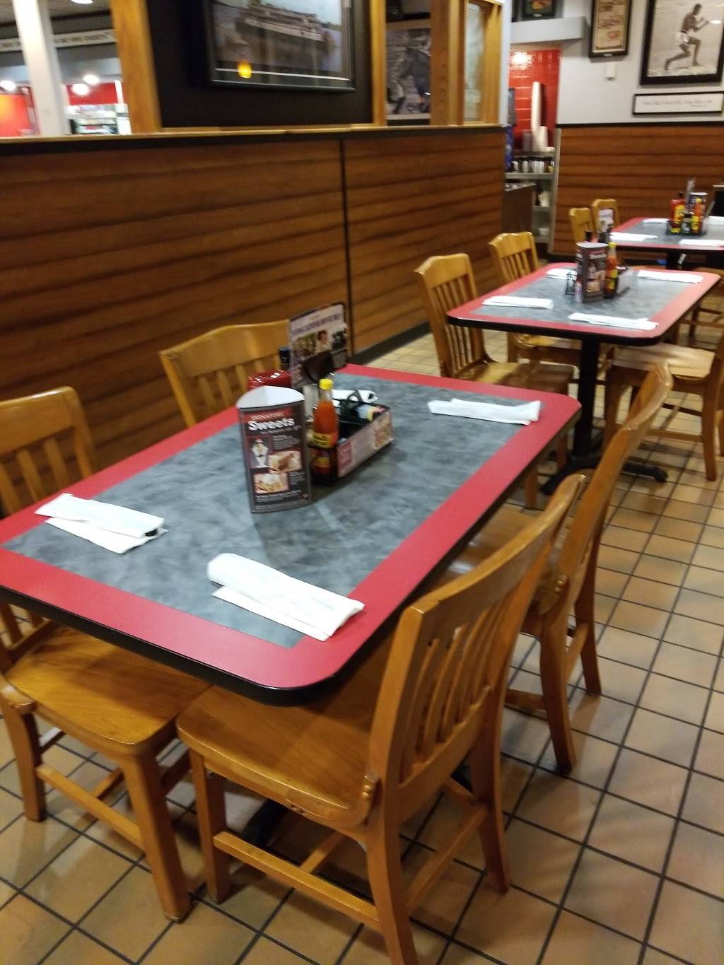 Country Pride | restaurant | 819 Edwardsville Rd, Troy, IL 62294, USA | 6186679931 OR +1 618-667-9931