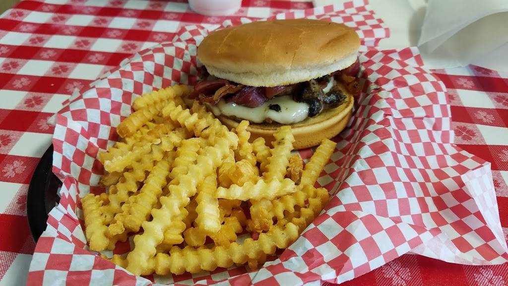 Tackers Shake Shack | restaurant | 409 E Military Rd #1701, Marion, AR 72364, USA | 8707393943 OR +1 870-739-3943