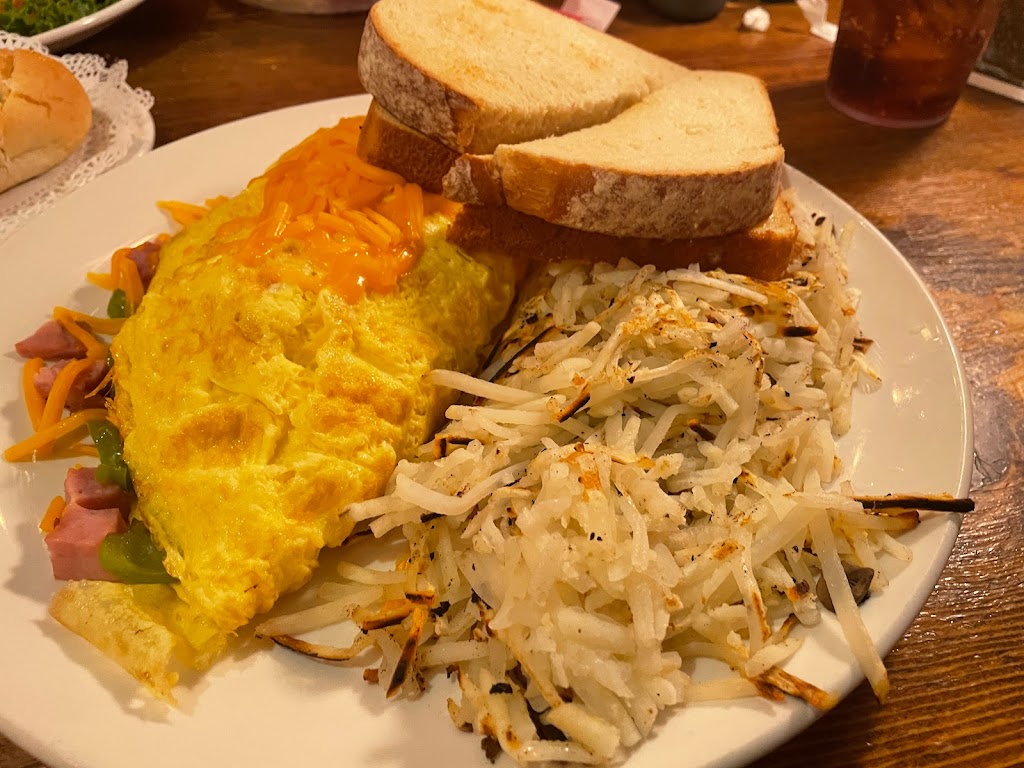 Hales Tavern | restaurant | 174 E Main St, Hermiston, OR 97838, USA | 5415677975 OR +1 541-567-7975