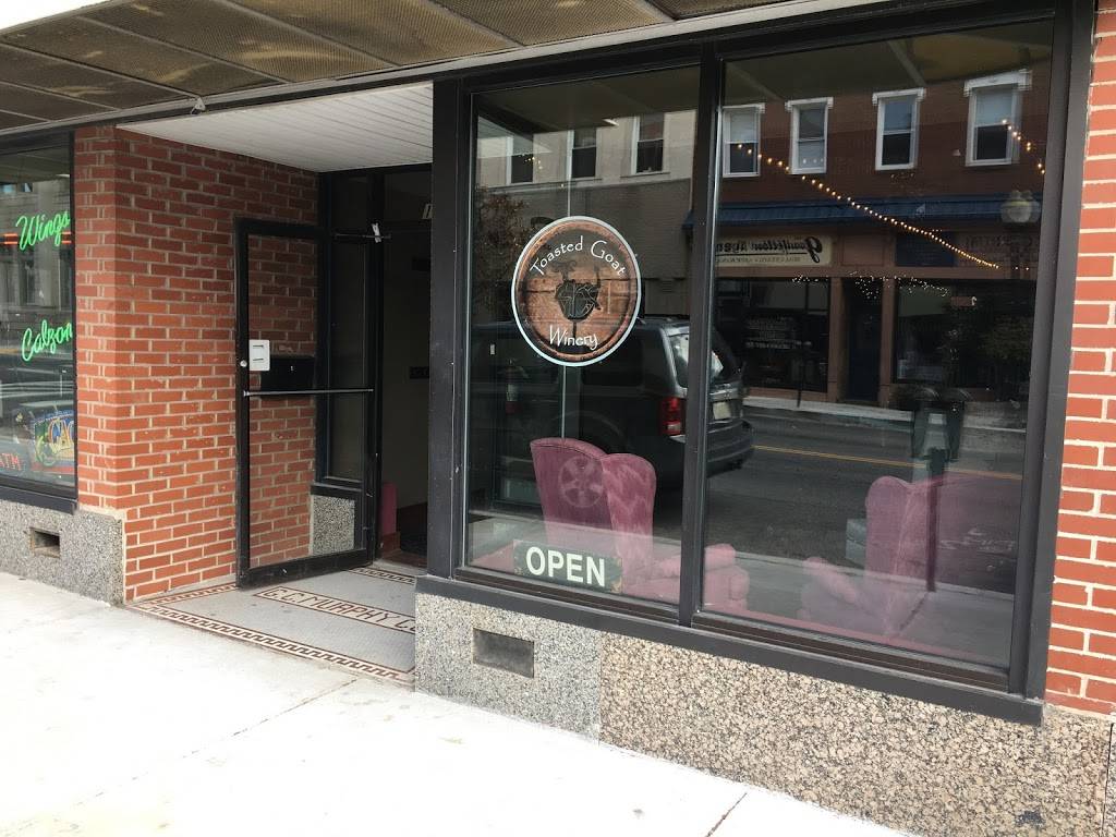 The Toasted Goat | restaurant | 11 W Main St, Frostburg, MD 21532, USA | 2405589463 OR +1 240-558-9463