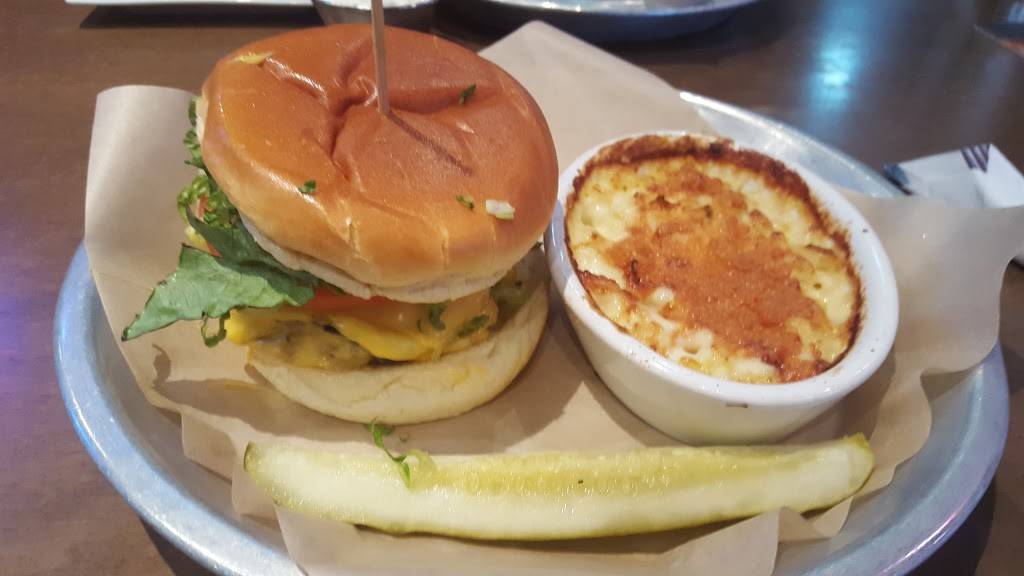 Taco Mac | restaurant | 517 University Center Blvd, Charlotte, NC 28262, USA | 7047177083 OR +1 704-717-7083