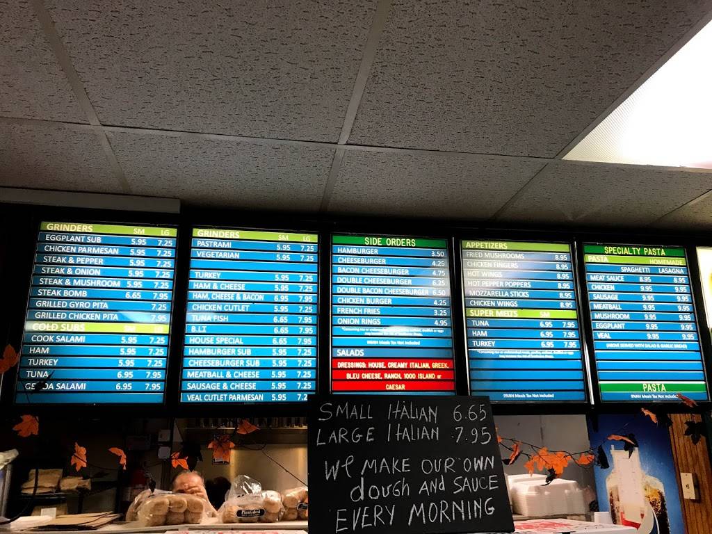 Athens Pizza | restaurant | 16 Elm St, Pittsfield, NH 03263, USA | 6034350366 OR +1 603-435-0366