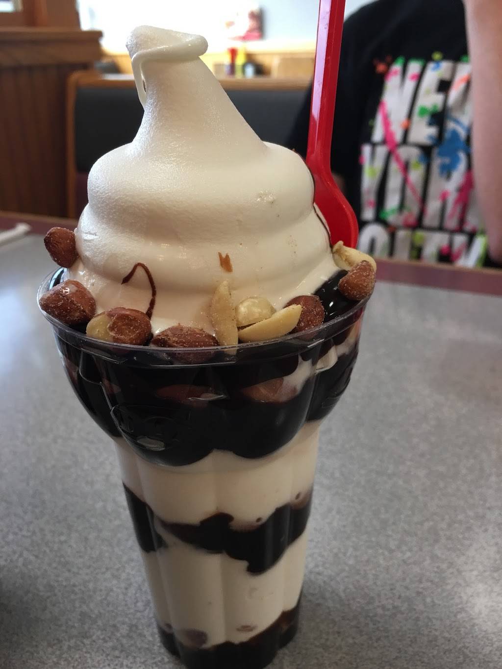 Dairy Queen | restaurant | 5231 Thompson Rd, Indianapolis, IN 46237, USA | 3177829887 OR +1 317-782-9887