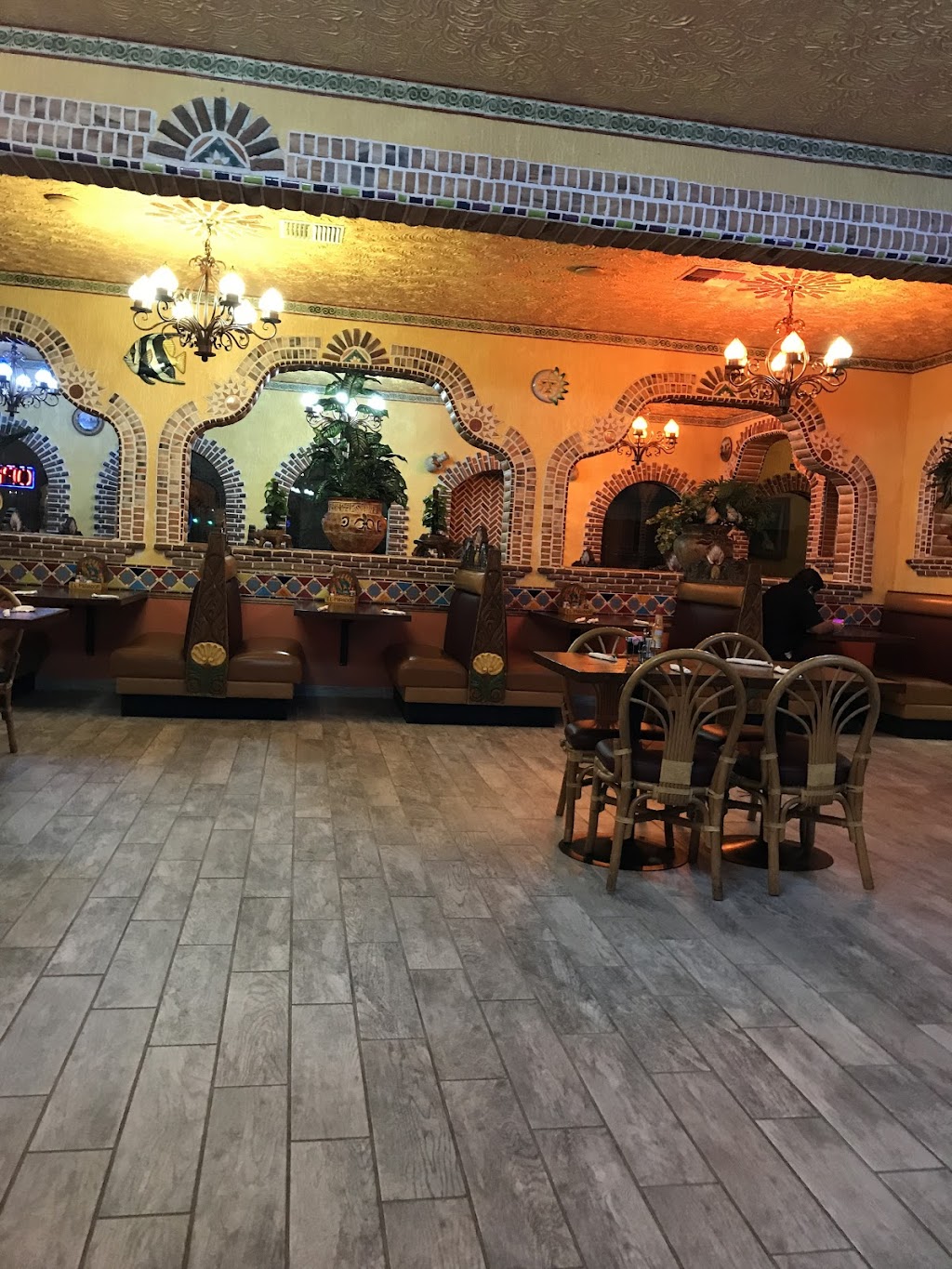 El Mirador Express | restaurant | 418 W Walnut St, Yakima, WA 98902, USA | 5094527201 OR +1 509-452-7201