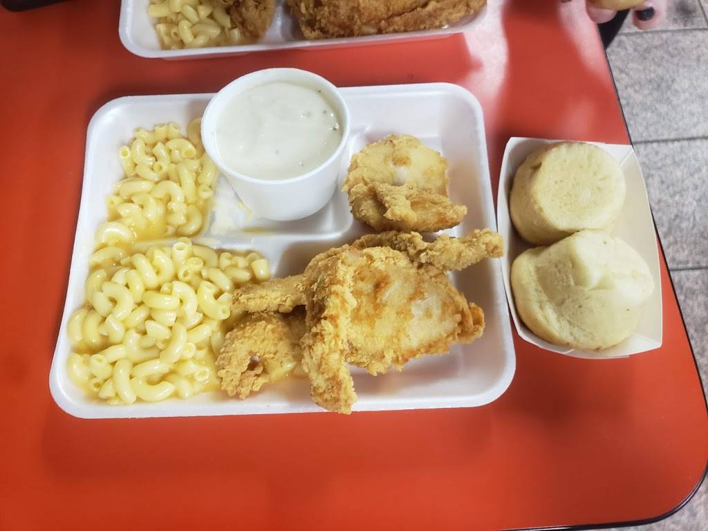 Pops Honey Fried Chicken | restaurant | 944 TX-31, Chandler, TX 75758, USA | 9038492817 OR +1 903-849-2817