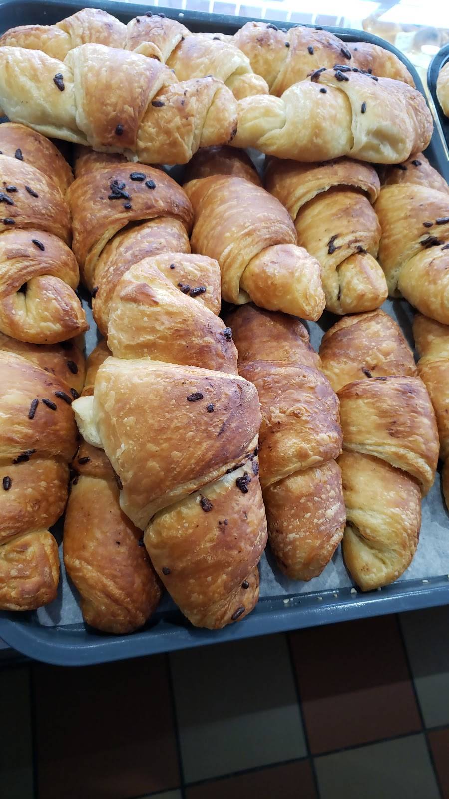 Tarboush Bakery and Grill | restaurant | 14339 Ford Rd, Dearborn, MI 48126, USA | 3135845999 OR +1 313-584-5999