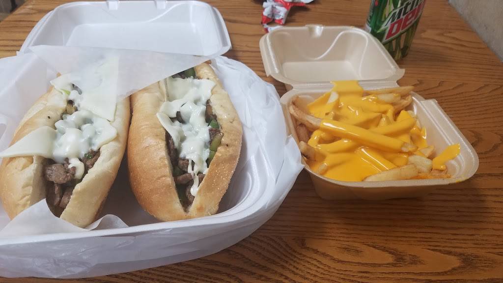 Chick N Chips | restaurant | 954 Rice St, St Paul, MN 55117, USA | 6514885858 OR +1 651-488-5858