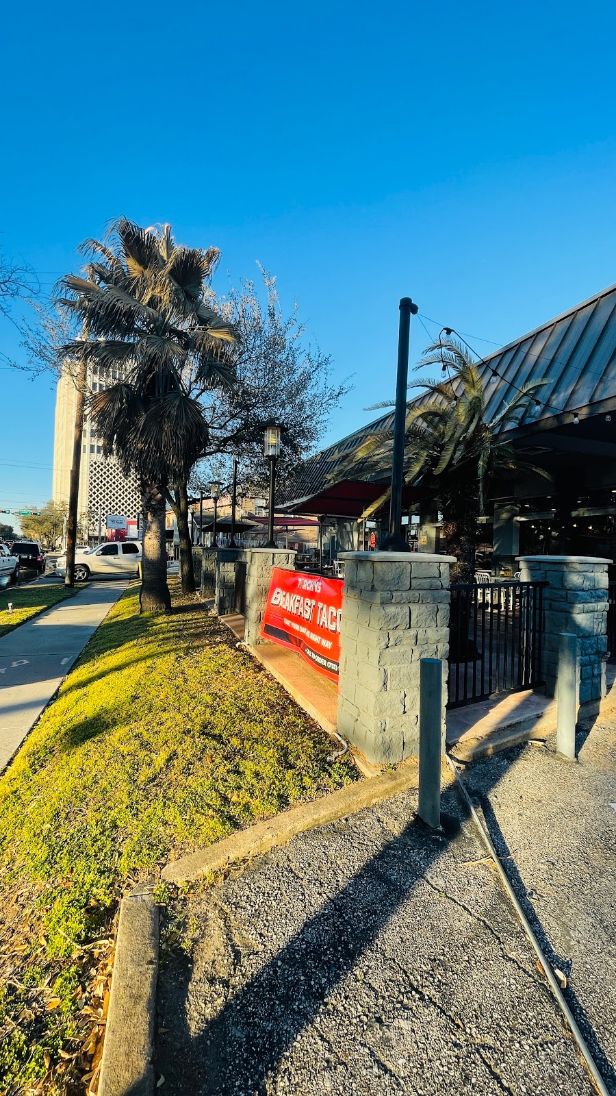 Torchys Tacos | restaurant | 2411 S Shepherd Dr, Houston, TX 77019, USA | 7135958226 OR +1 713-595-8226