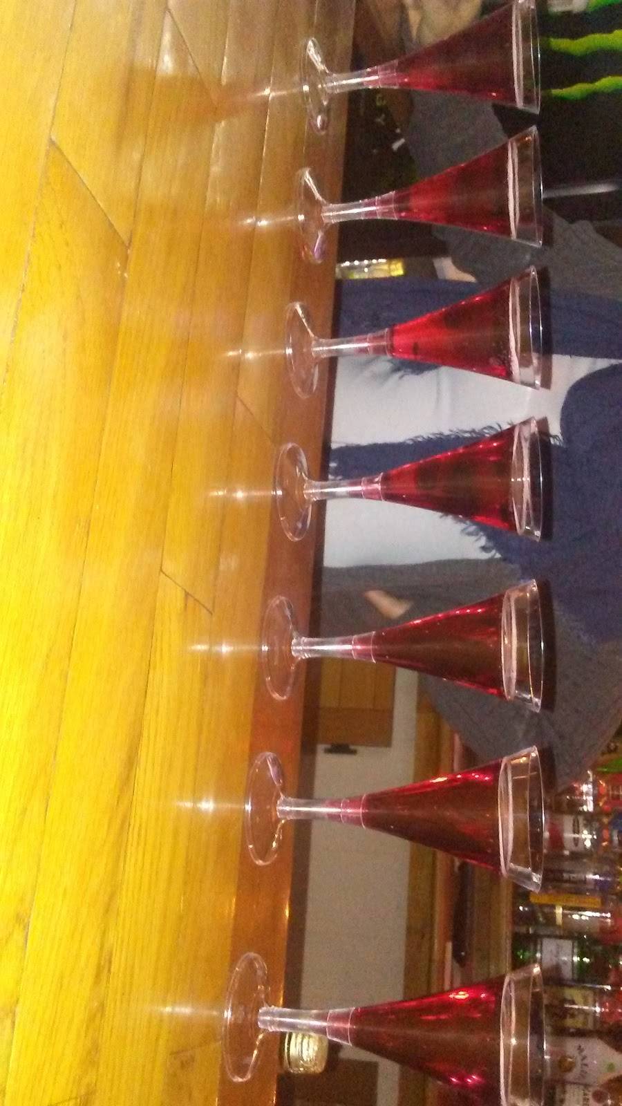 Ethels Tavern | restaurant | 4095 Round Bottom Rd, Cincinnati, OH 45244, USA | 5135613483 OR +1 513-561-3483