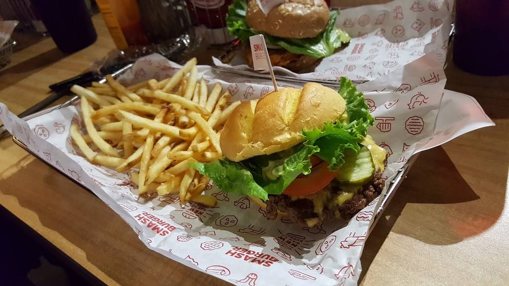 Smashburger | restaurant | 495 Riverside Ave, Medford, MA 02155, USA | 7812195110 OR +1 781-219-5110