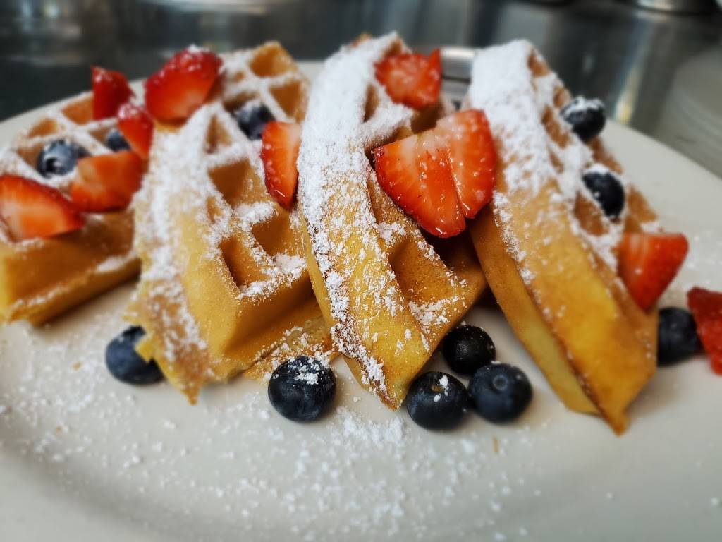 Cafe Bellini | restaurant | 100 S McDowell Blvd, Petaluma, CA 94954, USA | 7077746160 OR +1 707-774-6160