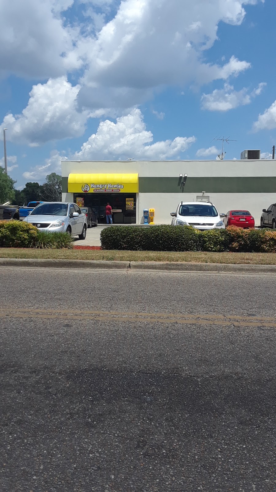 Hungry Howies Pizza | meal delivery | 2222 S Ferdon Blvd, Crestview, FL 32536, USA | 8506890990 OR +1 850-689-0990