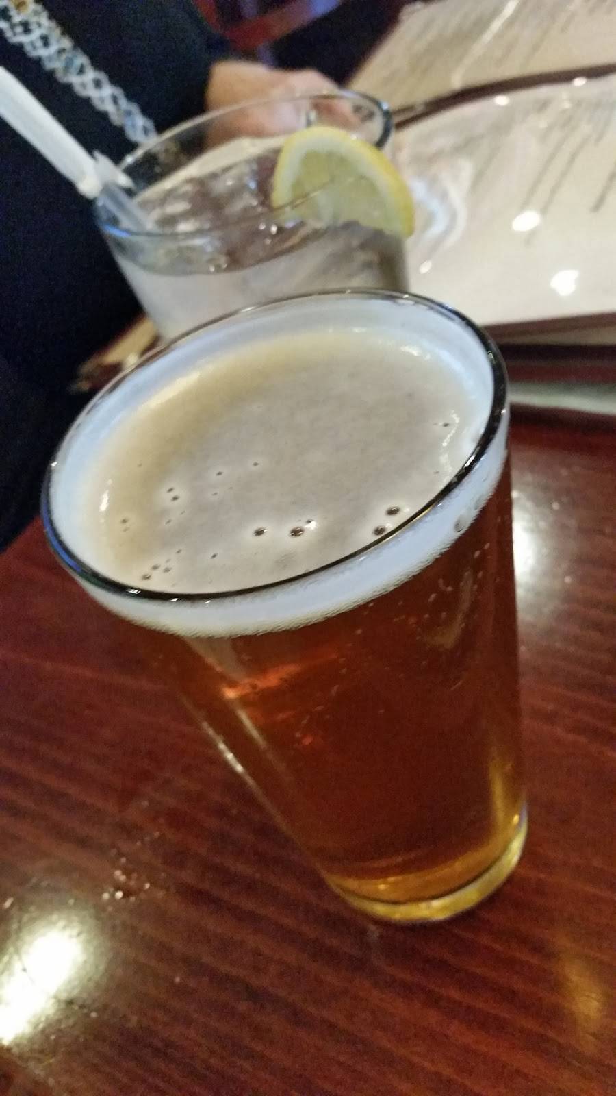 Rockwells Bar & Grill | restaurant | 60 Terry Rd #7, Smithtown, NY 11787, USA | 6313608900 OR +1 631-360-8900