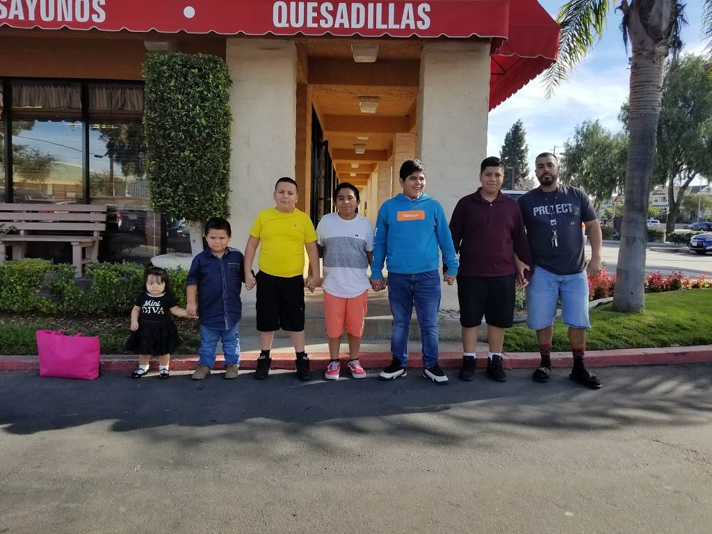 Tortas Ahogadas Guadalajara | restaurant | 6042 Santa Fe Ave, Huntington Park, CA 90255, USA | 3235873115 OR +1 323-587-3115