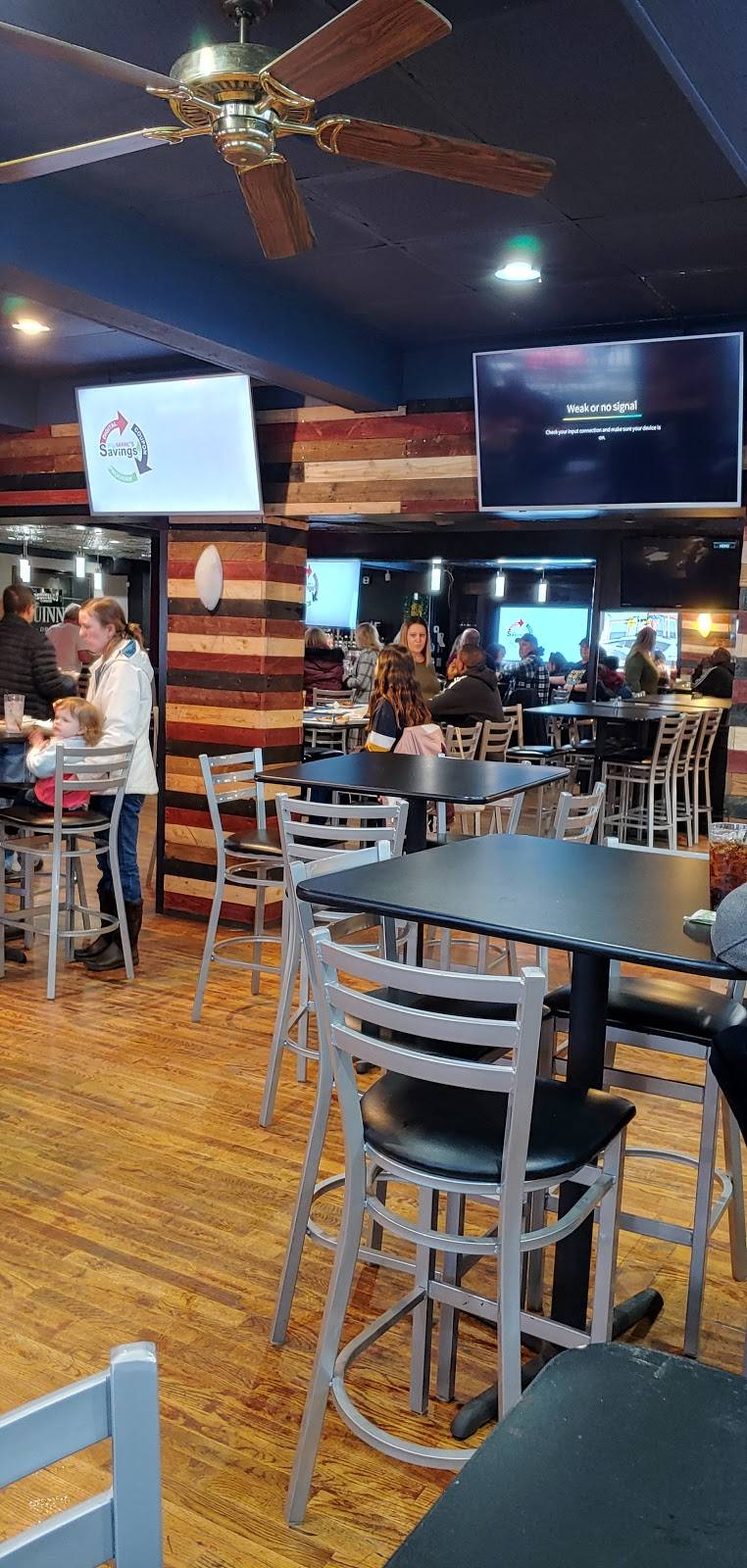 Giovannis Pizza & Pub | restaurant | 30829 Euclid Ave, Willoughby Hills, OH 44092, USA | 4402784022 OR +1 440-278-4022