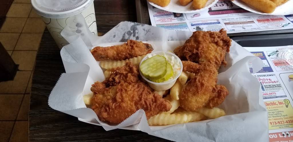 Carlos Gourmet Pizza & Pasta | restaurant | 351 NJ-34, Matawan, NJ 07747, USA | 7325838000 OR +1 732-583-8000