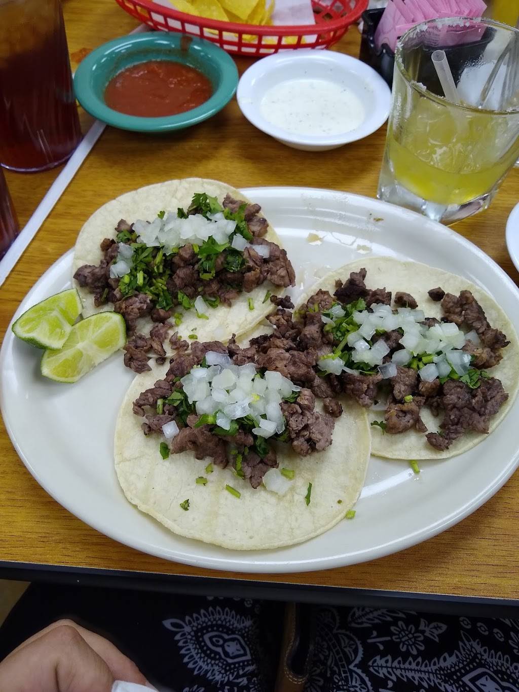 Tres Hermanos Mexican Restaurant | restaurant | 10209 Cougar Ridge Pkwy, Waco, TX 76708, USA | 2542422015 OR +1 254-242-2015