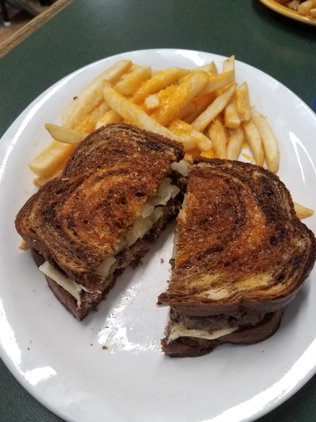 Cactus Club | restaurant | 124 S Pennsylvania Ave, Ness City, KS 67560, USA | 7857983639 OR +1 785-798-3639