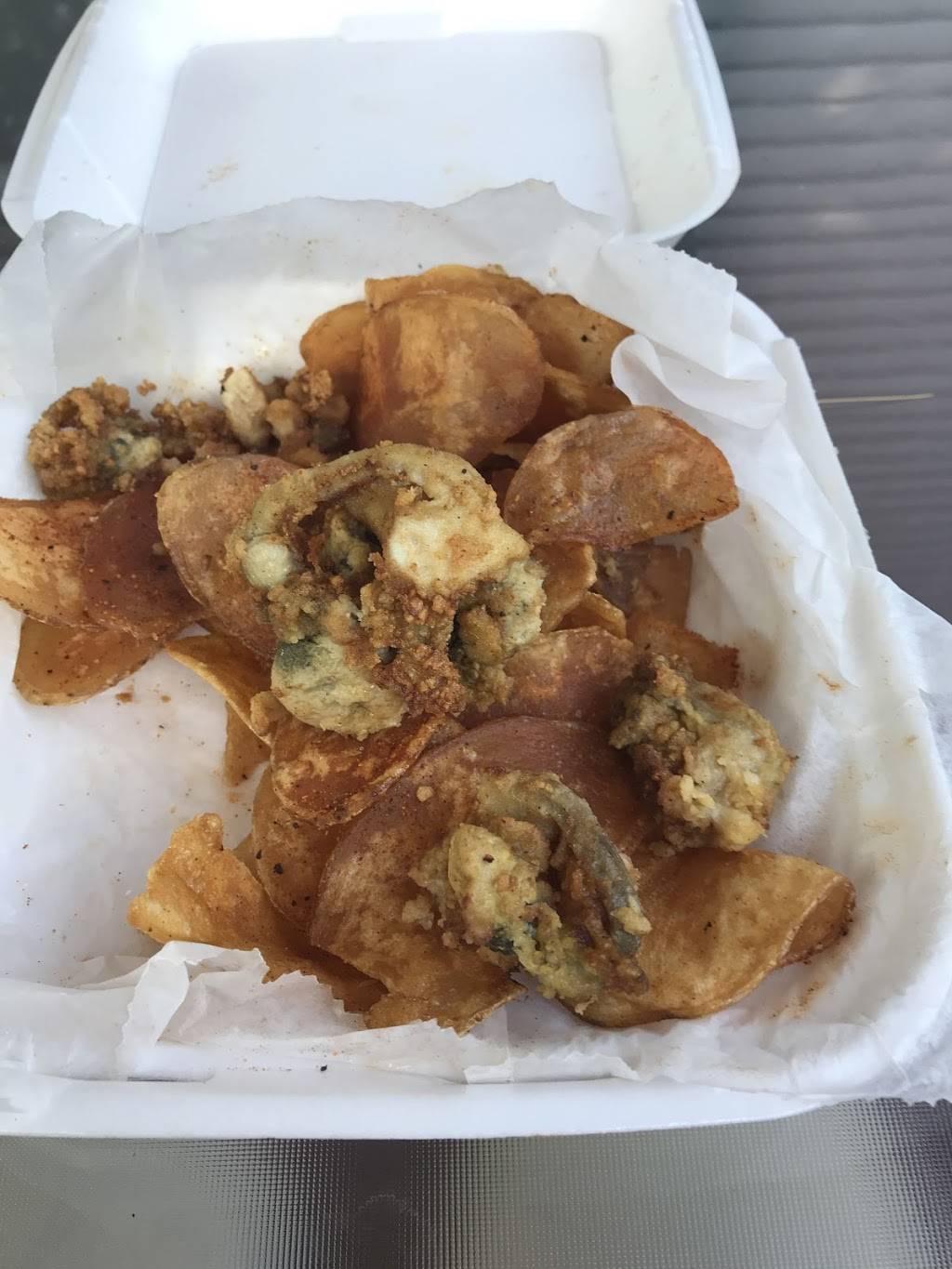 Lakeshore Restaurant | restaurant | 16 Crockett Rd, Dexter, ME 04930, USA | 2079243016 OR +1 207-924-3016