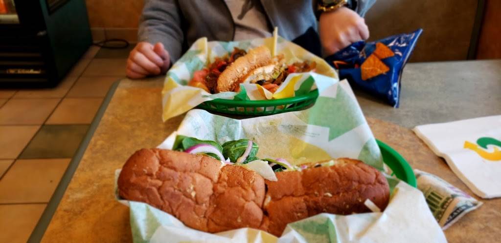 Subway | restaurant | 3045 Tower Hill Rd, Saunderstown, RI 02874, USA | 4017881081 OR +1 401-788-1081