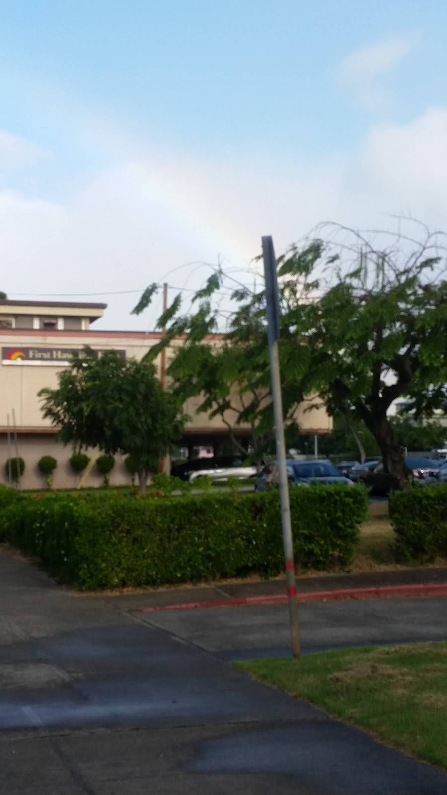 Jack in the Box | restaurant | 2183 N King St, Honolulu, HI 96819, USA | 8088476058 OR +1 808-847-6058