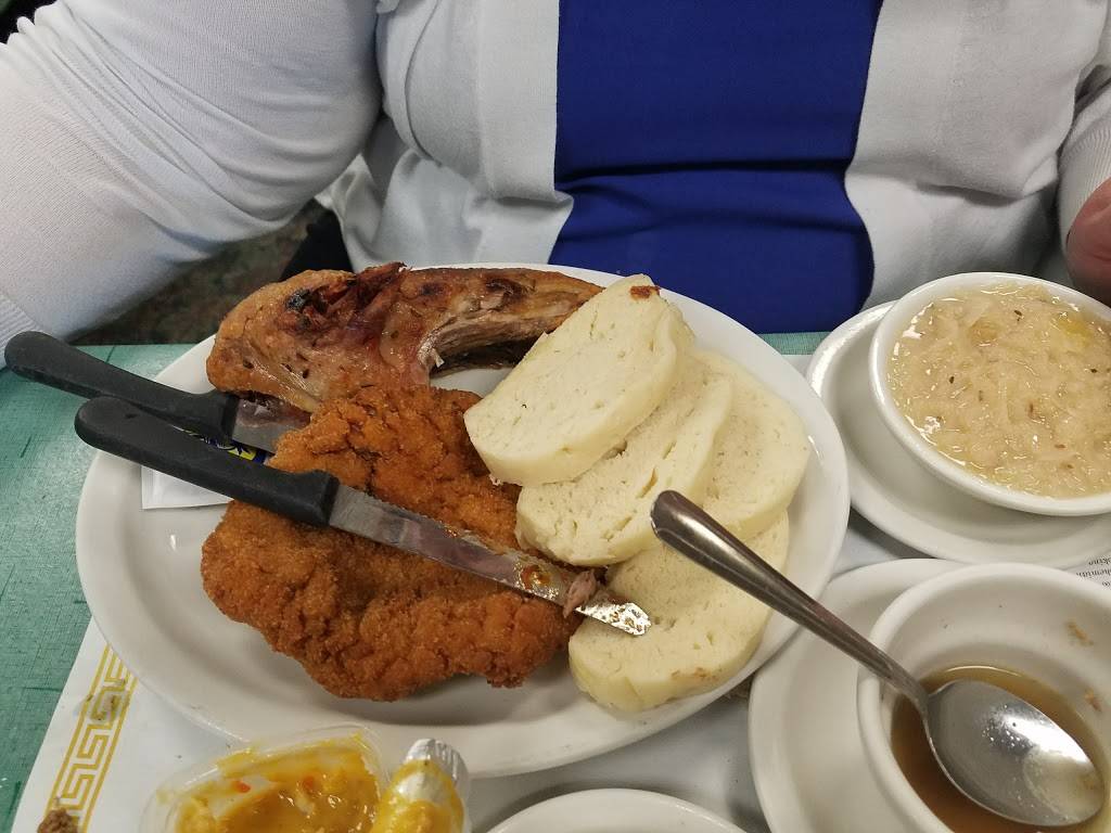 Czech Plaza Restaurant | restaurant | 7016 Cermak Rd, Berwyn, IL 60402, USA | 7087956555 OR +1 708-795-6555