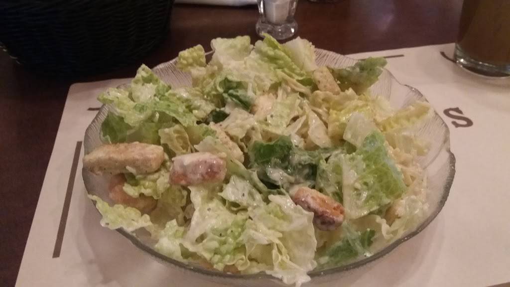 T J Willies Fine Food & Spirits | restaurant | 738 W Market St, Tiffin, OH 44883, USA | 4194472400 OR +1 419-447-2400