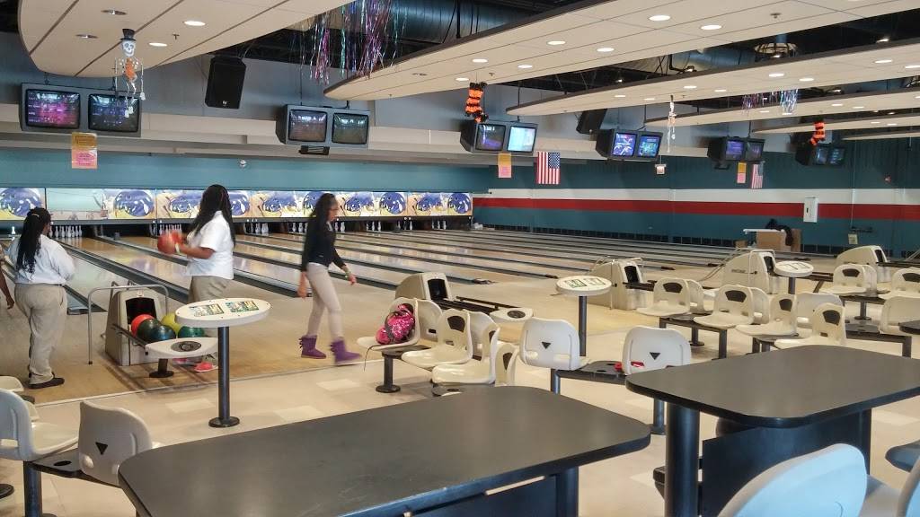 Dr. Martin Luther King, Jr. Roller Skating and Bowling Center | cafe | 1219 W 76th St, Chicago, IL 60620, USA | 3127472602 OR +1 312-747-2602