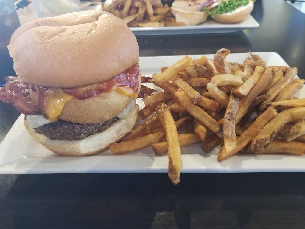 On Tap Cuyahoga Falls | restaurant | 3263 State Rd, Cuyahoga Falls, OH 44223, USA | 3309220464 OR +1 330-922-0464