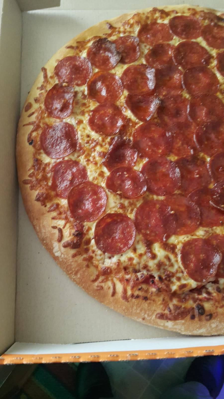 Little Caesars Pizza | meal takeaway | 516 Edwardsville Rd, Troy, IL 62294, USA | 6186670084 OR +1 618-667-0084