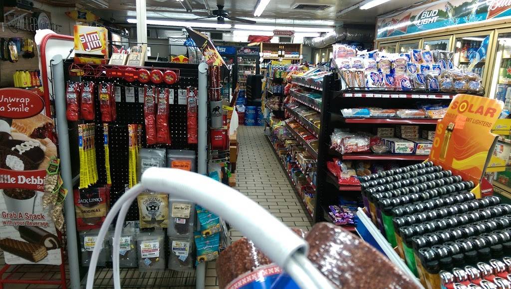 Navajo Burger (W/menu) | restaurant | 7028 Navajo Trail, Fort Worth, TX 76135, USA | 8172379992 OR +1 817-237-9992