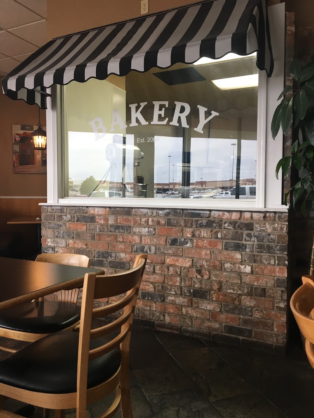 Heavenly Buns Deli | restaurant | 1101 N. Hills Shopping Centre, Ada, OK 74820, USA | 5803326868 OR +1 580-332-6868