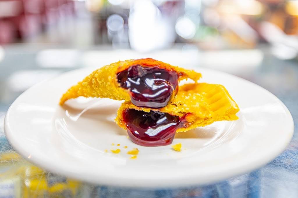Izzys Empanadas | restaurant | 1225 45th St, West Palm Beach, FL 33407, USA | 5613550062 OR +1 561-355-0062