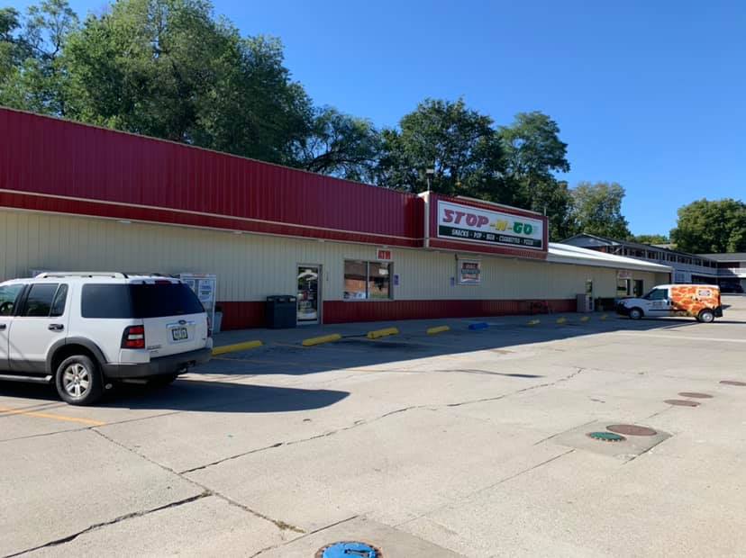 STOP N GO | restaurant | 1308 A Ave E, Oskaloosa, IA 52577, USA | 6416768330 OR +1 641-676-8330
