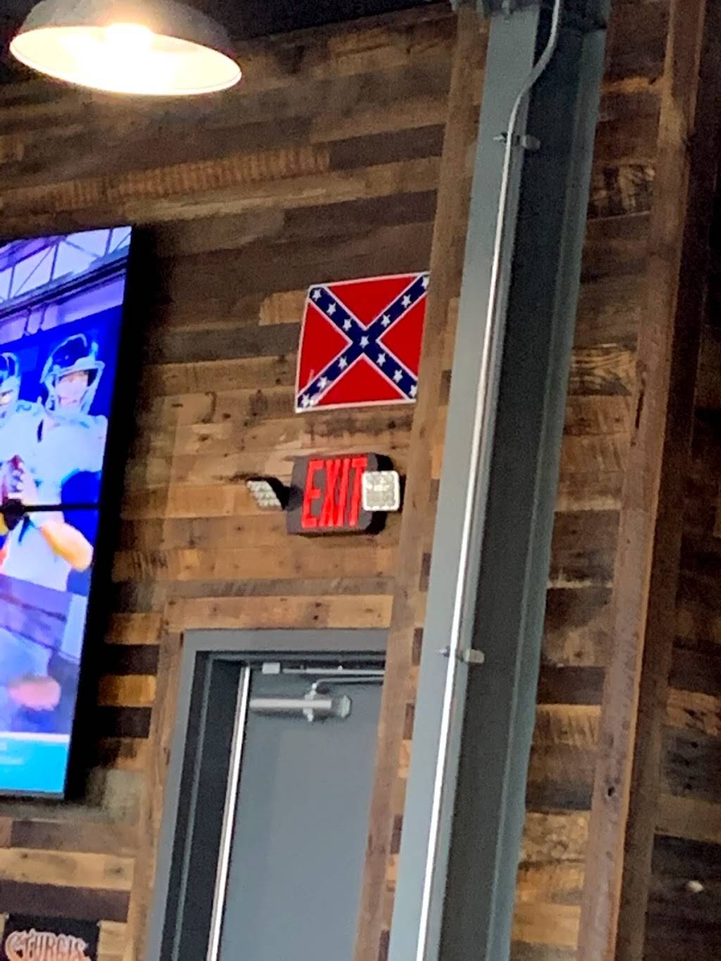 Scooters Triple Bs | restaurant | 3840 S Hurstbourne Pkwy, Louisville, KY 40299, USA | 5027493138 OR +1 502-749-3138