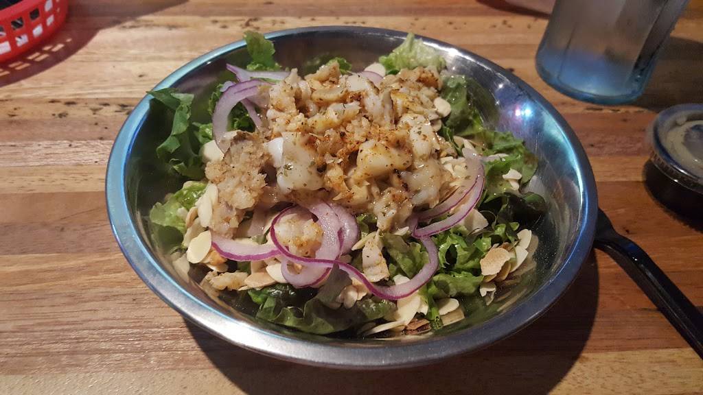 Haucks Grill | restaurant | 142 W Main St, Turlock, CA 95380, USA | 2092502653 OR +1 209-250-2653