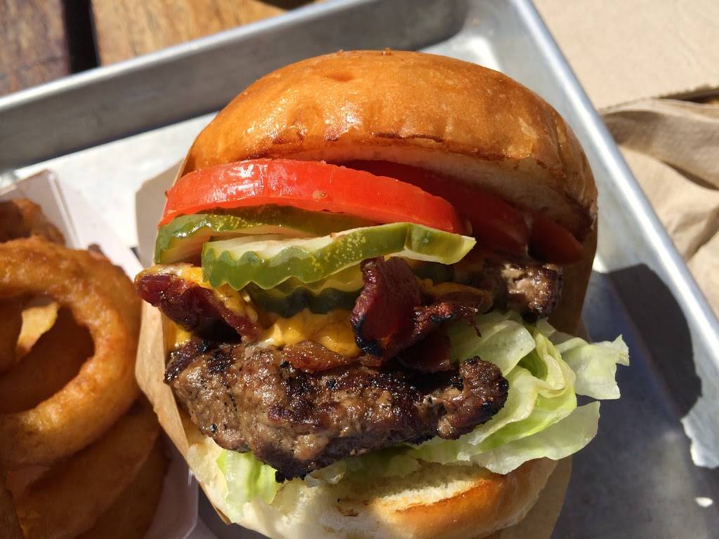 Gotts Roadside | restaurant | One Ferry Building, #6, San Francisco, CA 94111, USA | 4153183423 OR +1 415-318-3423