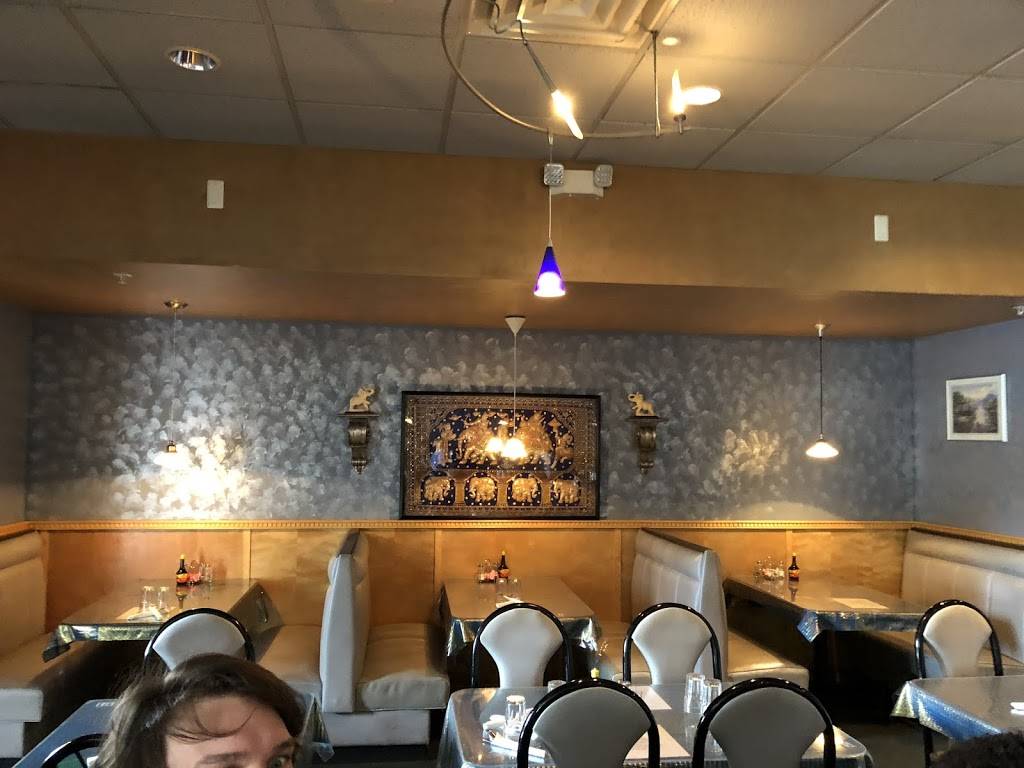 Sawasdee Thai Restaurant | restaurant | 6175 Haggerty Rd, West Bloomfield Township, MI 48322, USA | 2489261012 OR +1 248-926-1012