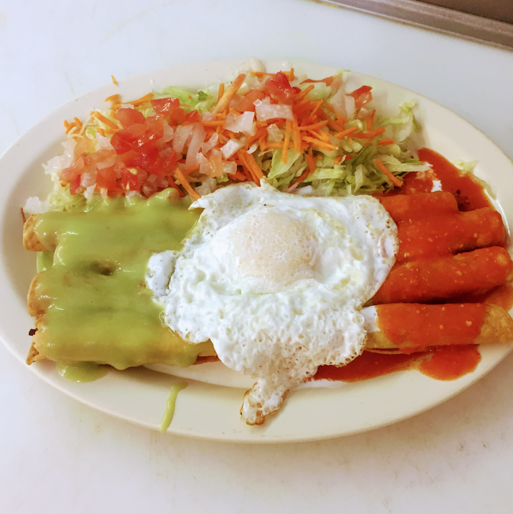 El Dorado Bakery | restaurant | 1370 Bosque Farms Blvd, Bosque Farms, NM 87068, USA | 5055031290 OR +1 505-503-1290