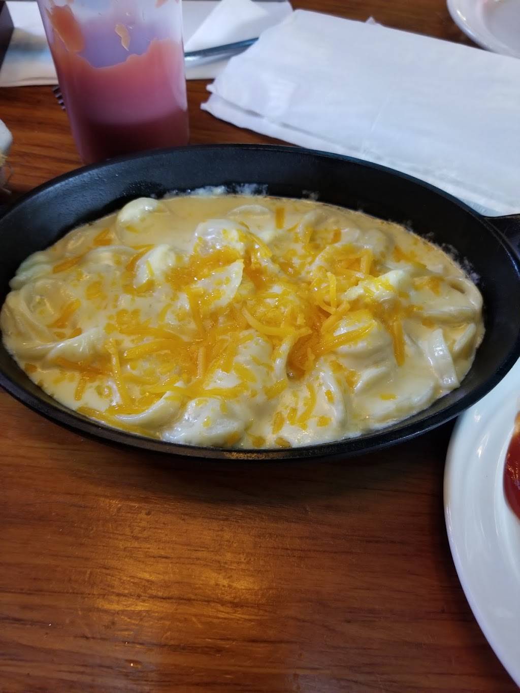 Makers Mountain Eatery, Tap House & Wine Bar | restaurant | 24601 Foresthill Rd, Foresthill, CA 95631, USA | 5303676253 OR +1 530-367-6253